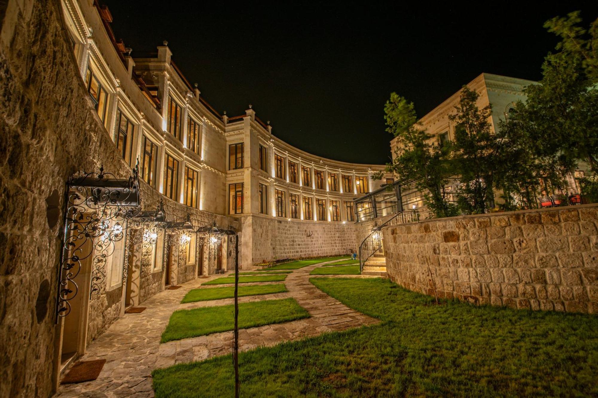 Sobek Stone House Cappadocia Bed & Breakfast Невшехир Екстериор снимка